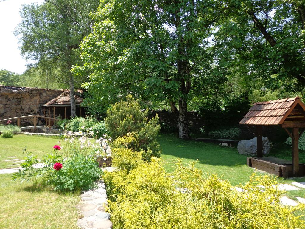 Hotel Eco Garden Dilidschan Exterior foto